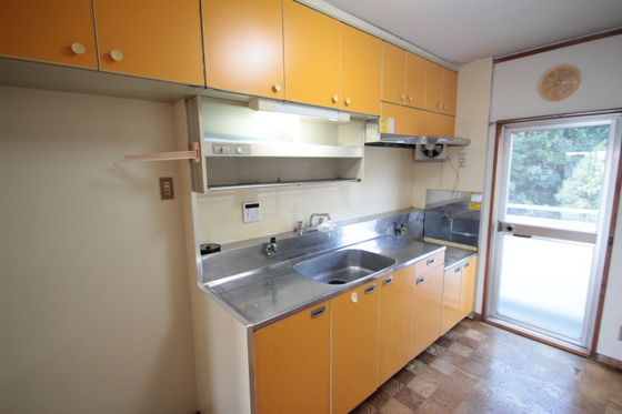 キッチン　※別部屋の写真です