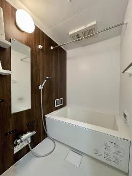 バス・シャワールーム　バス