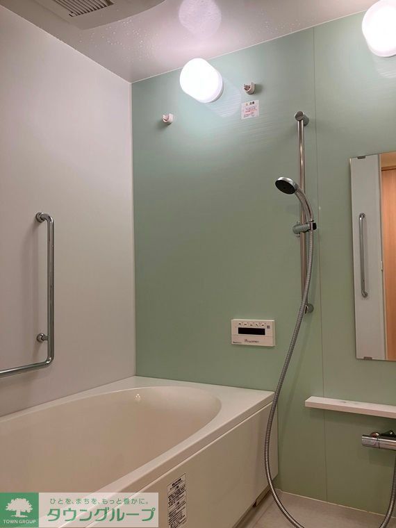 バス・シャワールーム　バス