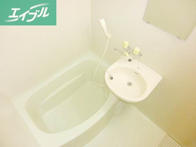 バス・シャワールーム　バス