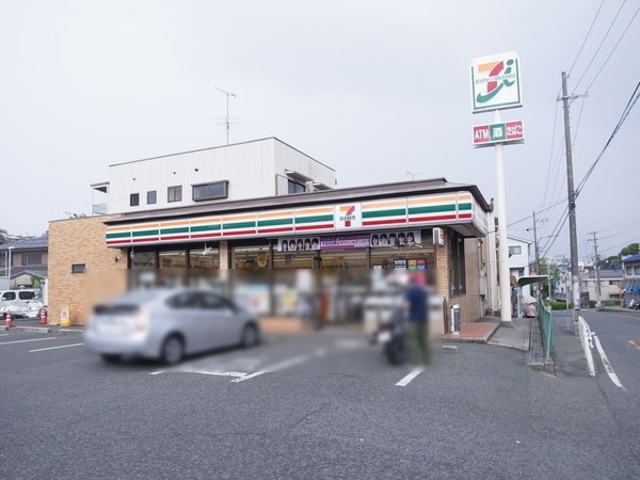 コンビニ　セブンイレブン高槻安岡寺1丁目店（コンビニ）まで500m