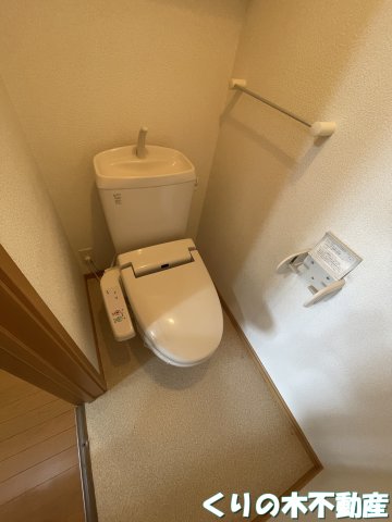 トイレ　清潔感のあるトイレです