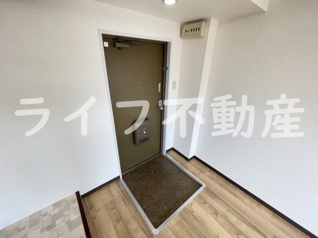 玄関　シンプルで使いやすい玄関です