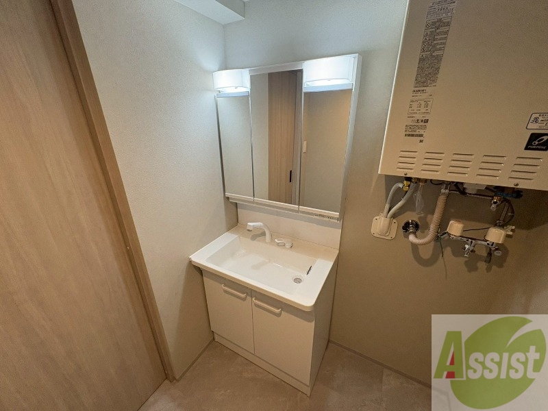 洗面設備　シャンプードレッサーで身支度もラクラクです！