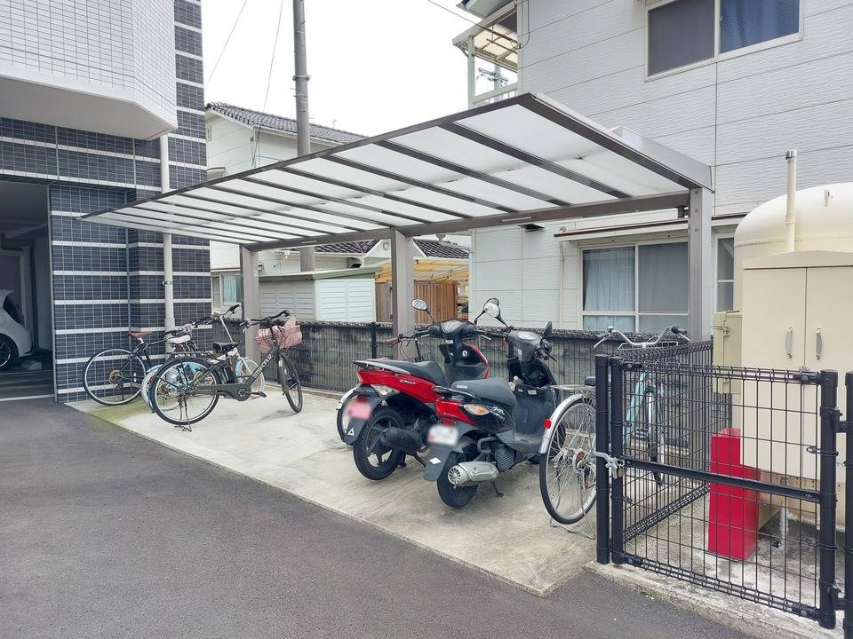 駐車場　駐輪場