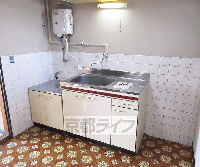 キッチン　広いキッチンです。