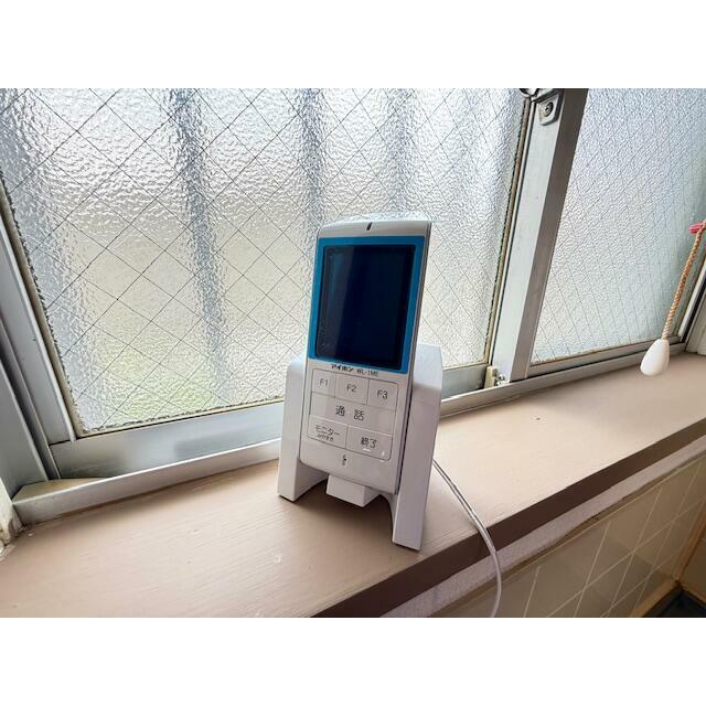 セキュリティ　カメラ付きインターホン　モニターリモコンでお部屋のどこからで