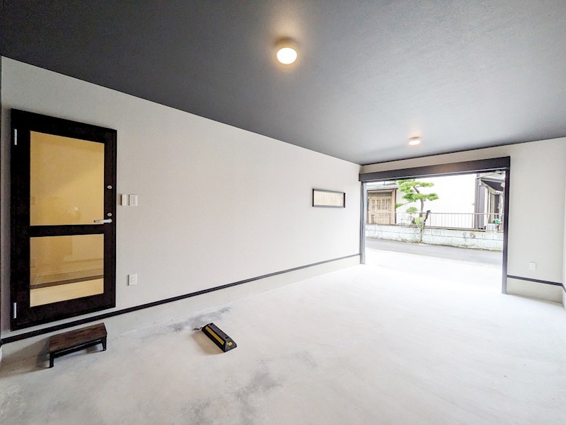 駐車場　インナーガレージ