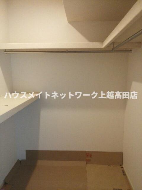 収納　ウォークインクローゼット