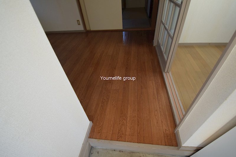 玄関　他部屋参照