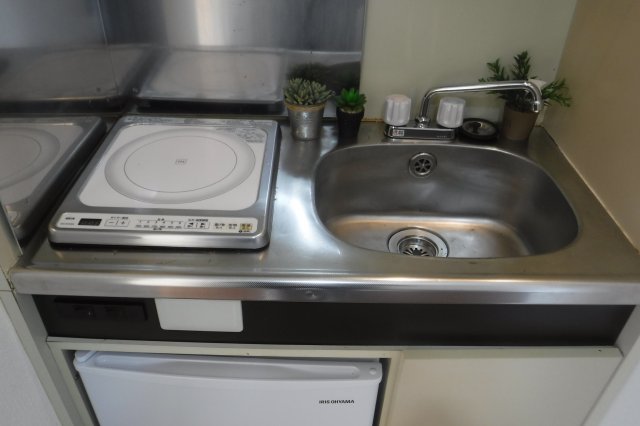 キッチン　他のお部屋の参考写真となります。