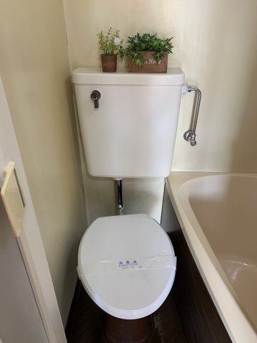 トイレ　他のお部屋の参考写真となります。