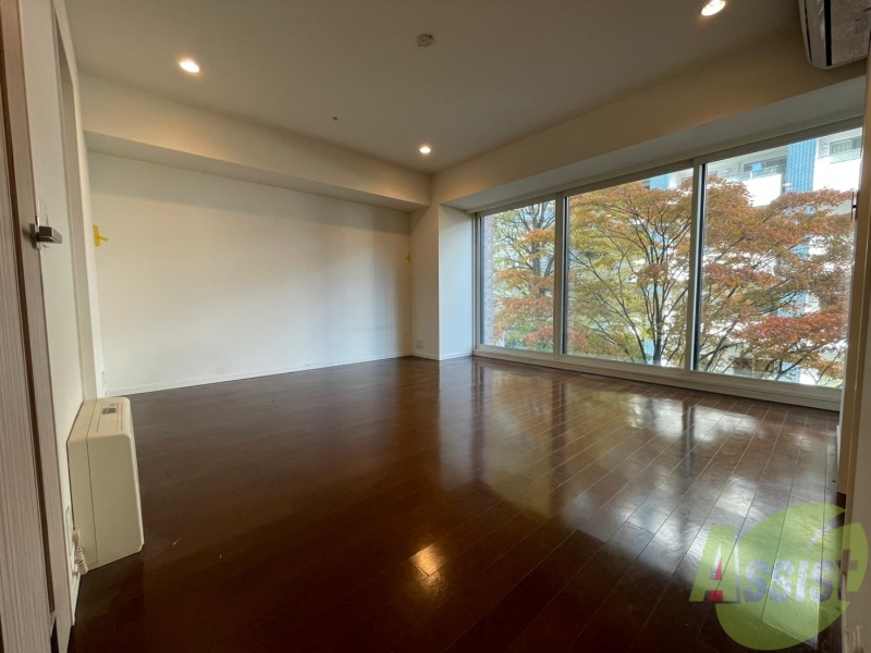 その他部屋・スペース　洋室の家具の配置を考えてみるのも楽しいですよ。