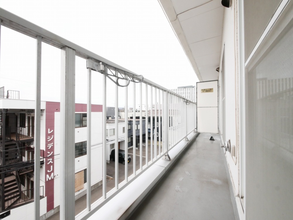 バルコニー　バルコニー完備しています♪