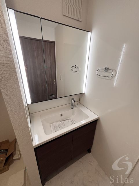 洗面設備　同仕様