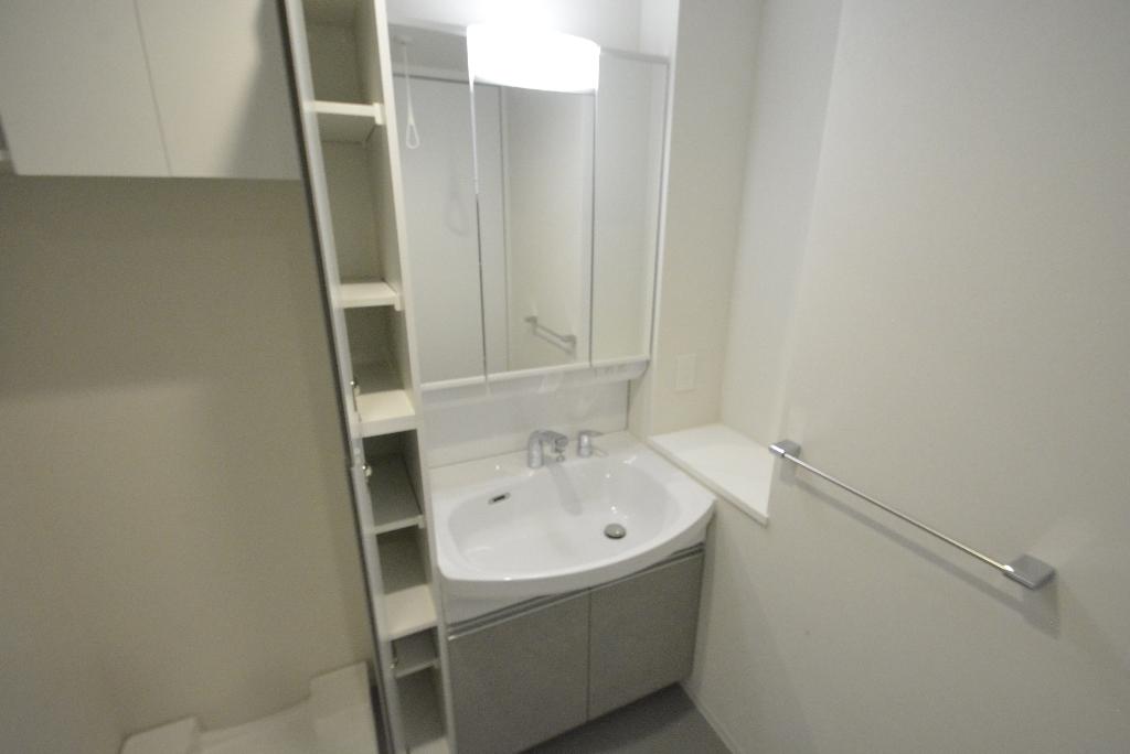 洗面設備　洗髪洗面化粧台