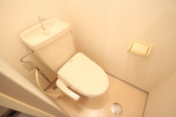 トイレ　※別部屋の写真です