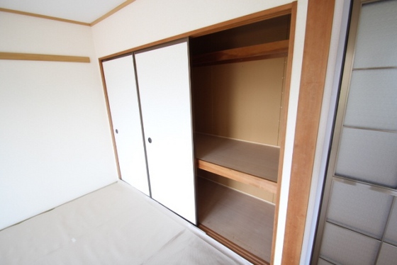 収納　※別部屋の写真です