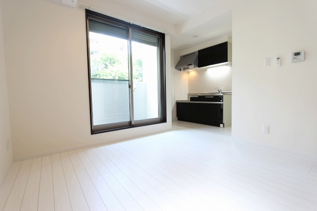 居室・リビング　同物件他部屋の写真