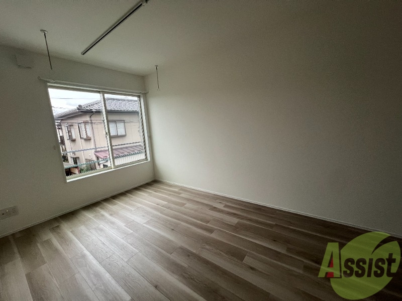 その他部屋・スペース　大きな窓が付いているので、開放感がありリラックスできそうです