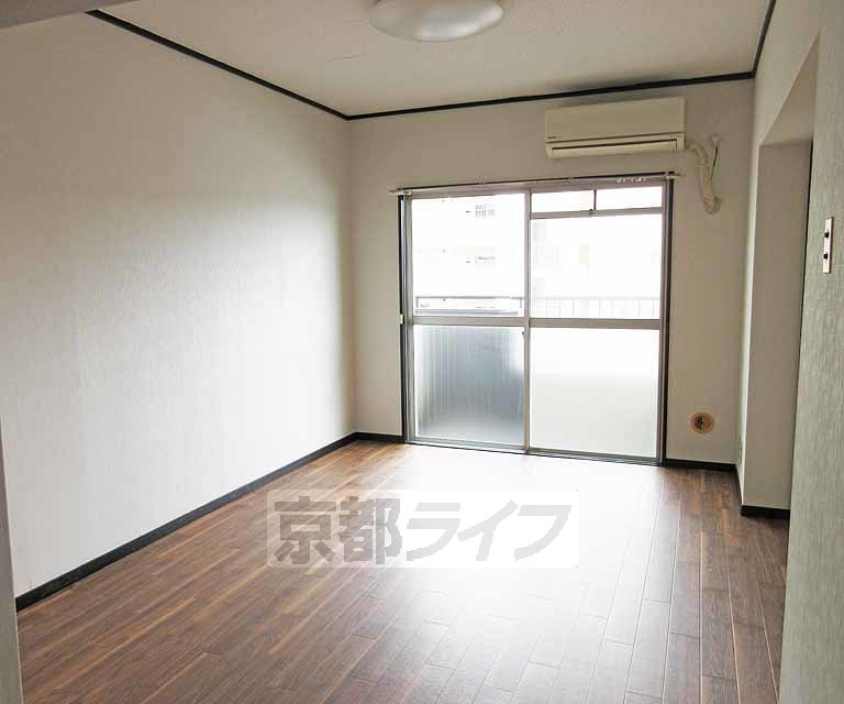 居室・リビング　とっても広いお部屋です・