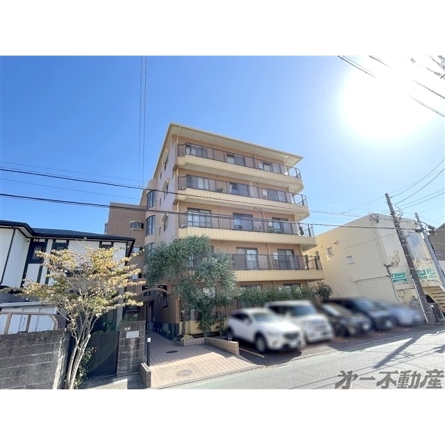 エントランス　建物外観