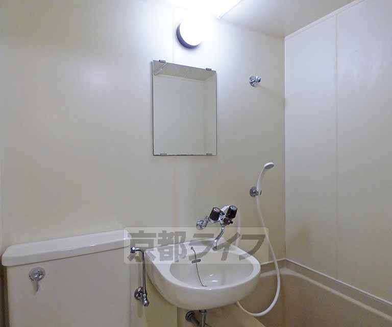 洗面設備　洗面台です。