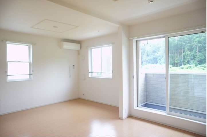 居室・リビング　図面と現状に相違がある場合には現状を優先