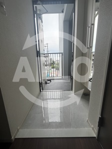 玄関　リアライズ南巽　玄関