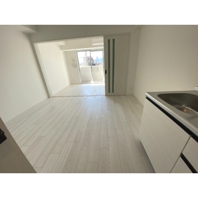 居室・リビング　扉を開けておくと１Ｒのようです。