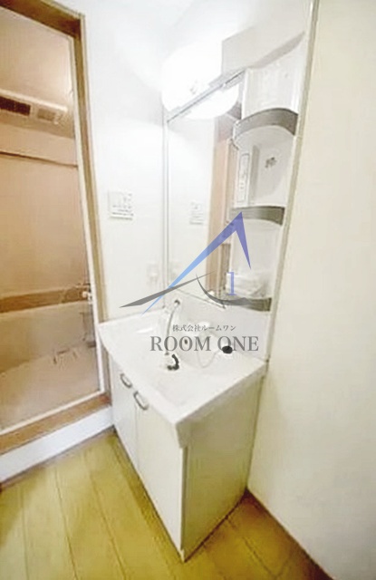 洗面設備　独立洗面台です。