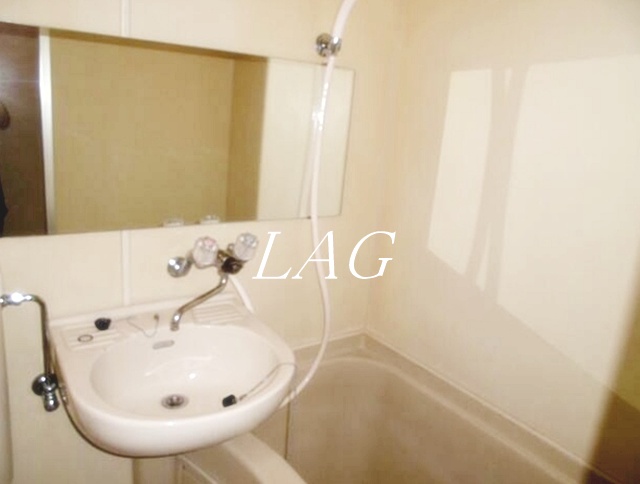 バス・シャワールーム　お風呂です。