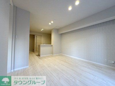 居室・リビング　エントランス