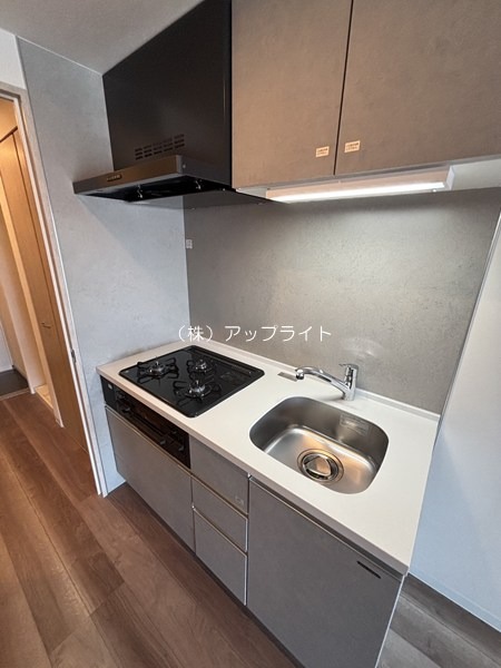 キッチン　３口ガスシステムキッチン