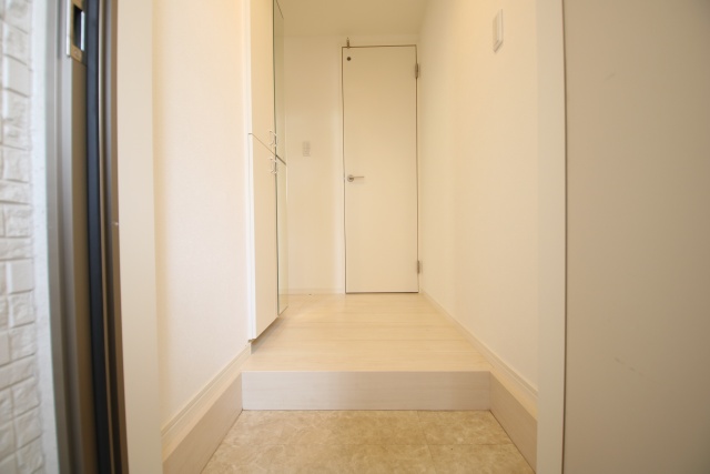 玄関　※別室の参考写真の為、現況優先です。