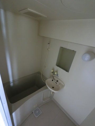 エミュウビル西千葉の風呂写真