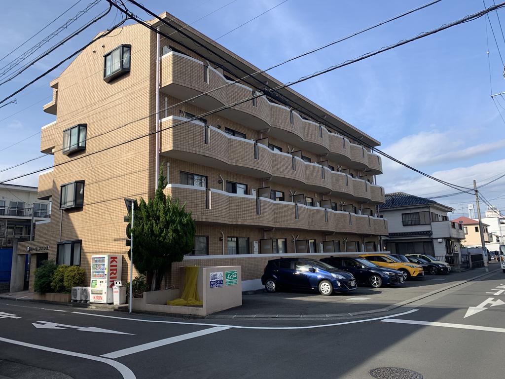建物外観　４階建マンション