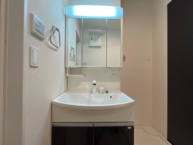 洗面設備　洗髪洗面化粧台