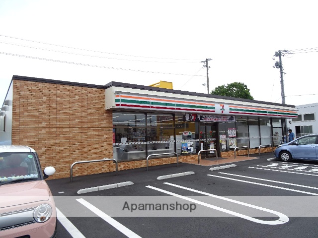 コンビニ　セブンイレブン（コンビニ）まで500m