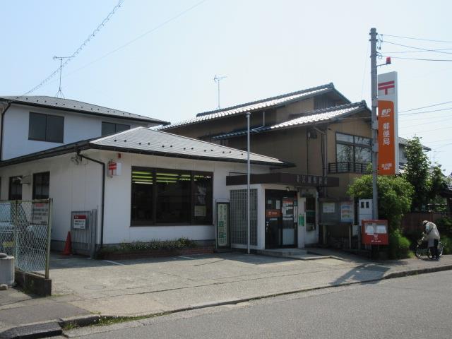 郵便局　金沢額郵便局（郵便局）まで666m