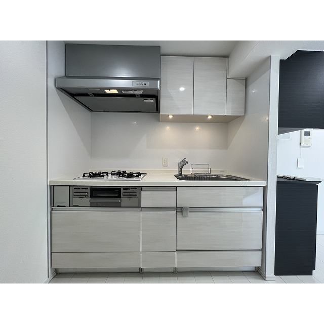 キッチン　３口システムキッチン