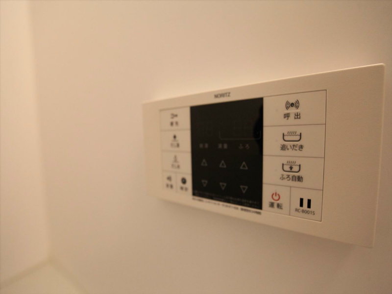 その他設備　追い焚き機能　オートバス機能付給湯設備