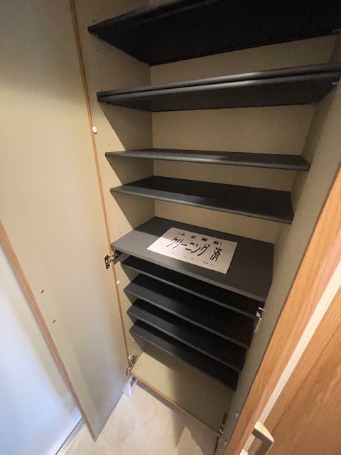 収納　靴箱