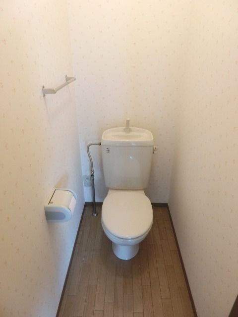 トイレ　清潔感のあるトイレです