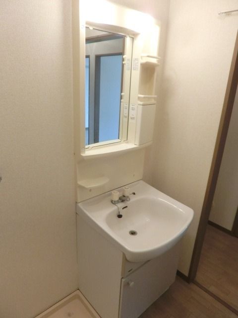 洗面設備　うれしい独立洗面台