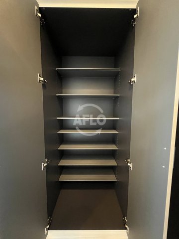 収納　プレジオ難波　シューズボックス