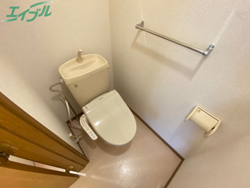 トイレ　別部屋参考写真です。