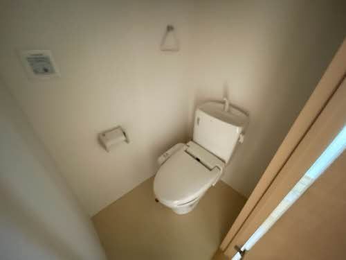 トイレ　洗浄機能付便座