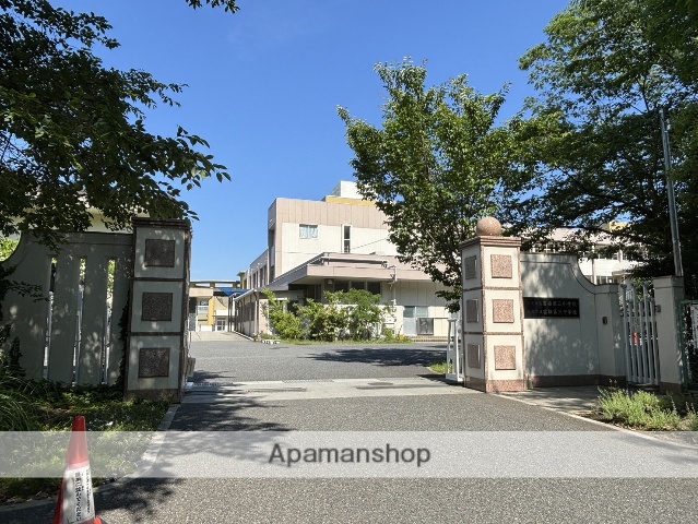 コンビニ　ファミリーマート奈良帝塚山二丁目店（コンビニ）まで1300m