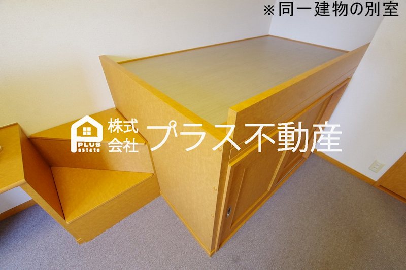 その他部屋・スペース　収納付きベッド